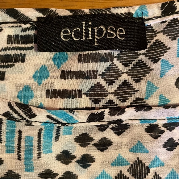 Eclipse top medium long sleeved material is great quality almost new - Picture 4 of 5